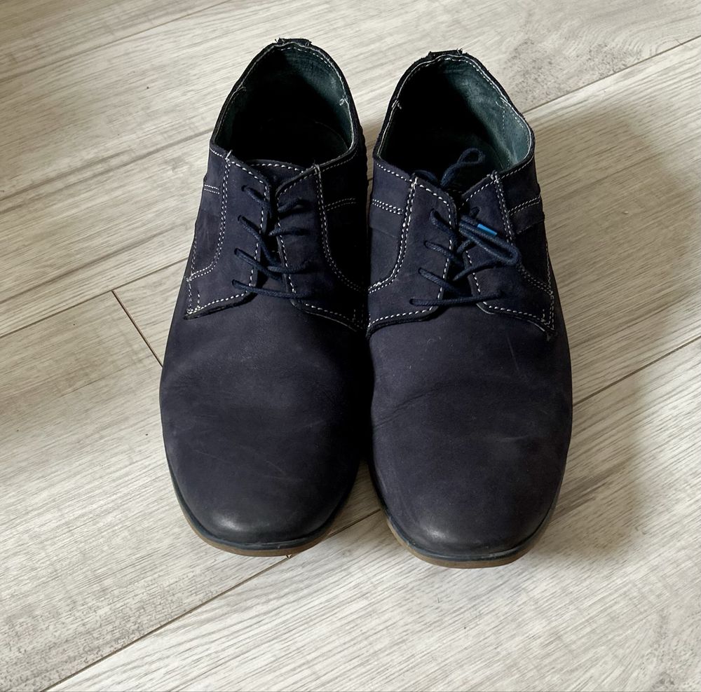 Buty eleganckie sportowe Vertigo 42