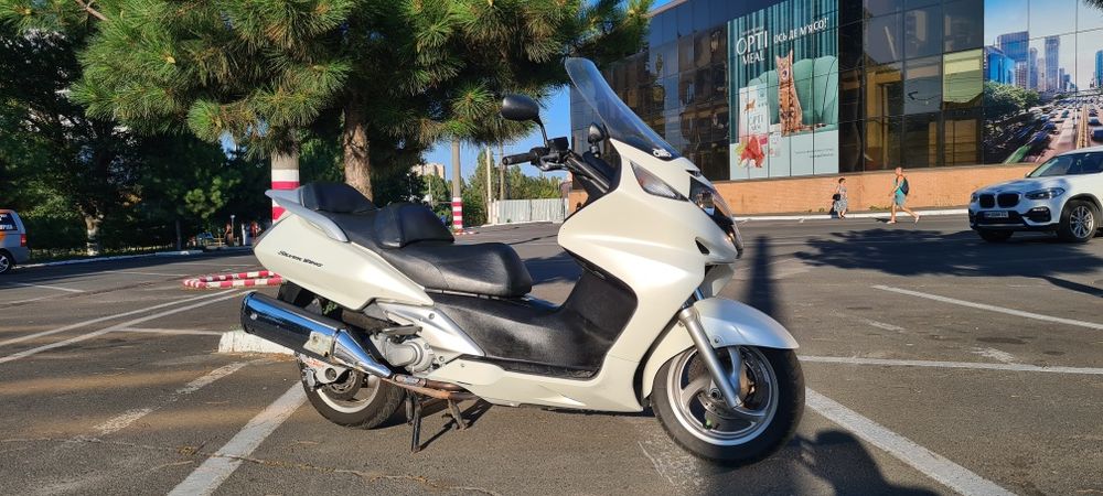 Honda Silver Wing 600