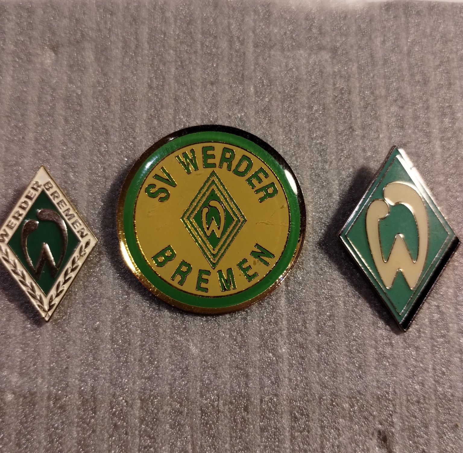 SV WERDER BREMEN - zestaw odznak - przypinki odznaki pin znaczki Brema