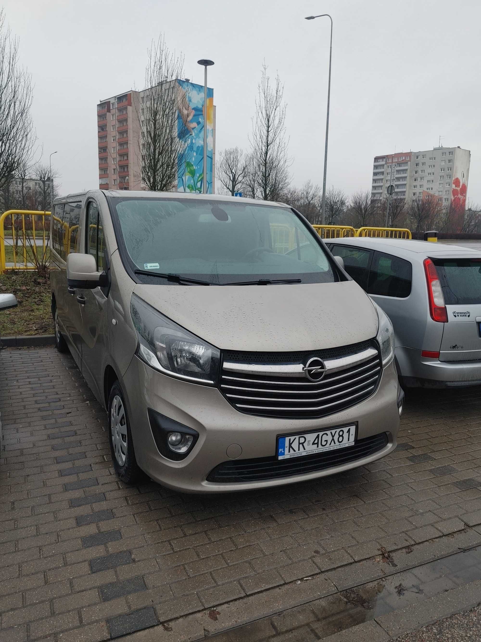 Wynajem wypożyczalnia busów Kutno od 100 zł doba