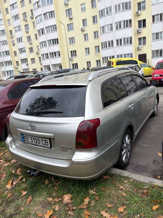 Тойота Авенсіс дизель