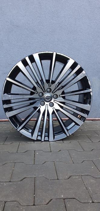 "22 5x108 Volvo pojedyncza
