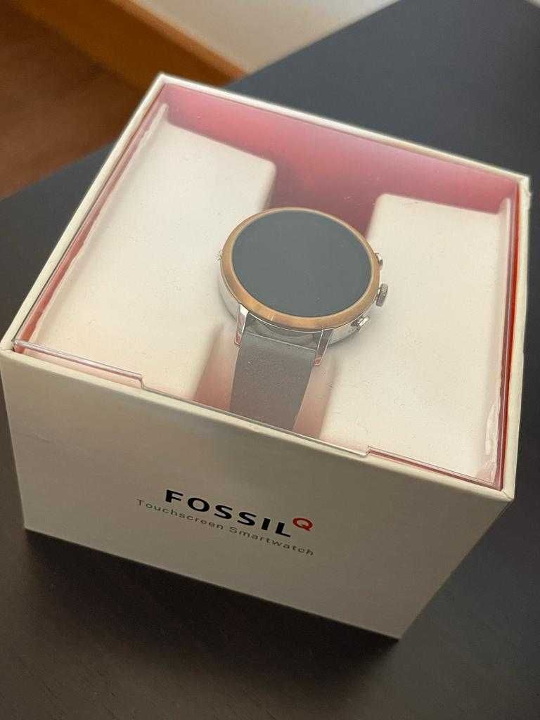 Smartwatch Fossil como novo