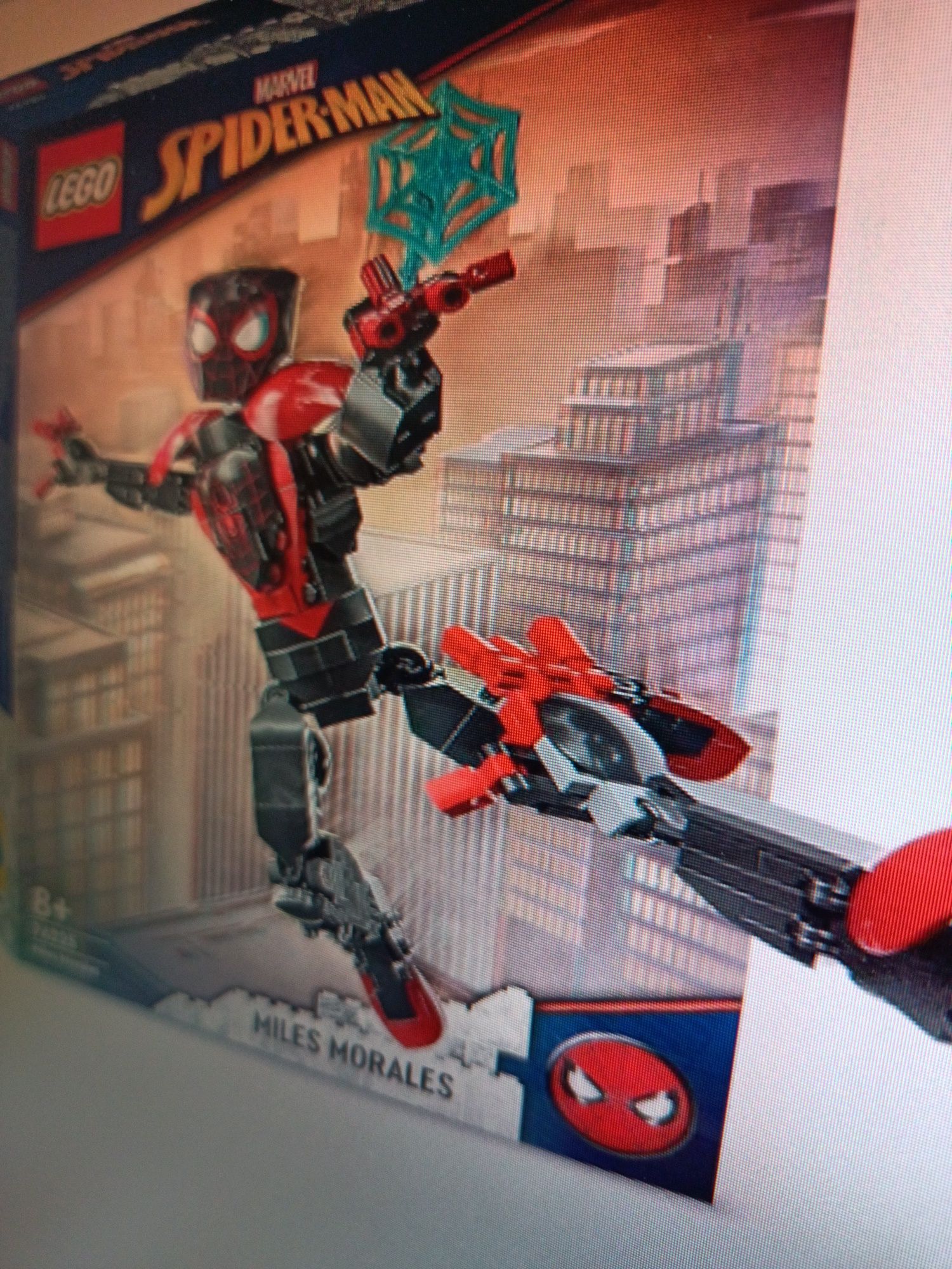 LEGO 76225 Marvel Figurka Milesa Moralesa z Uniwersum Spider-Mana.