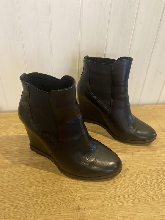 Buty skórzane na koturnie Ladocki -jesienno/zimowe