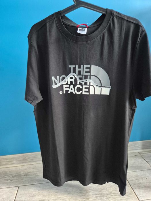 T-shirt the north face czarny M