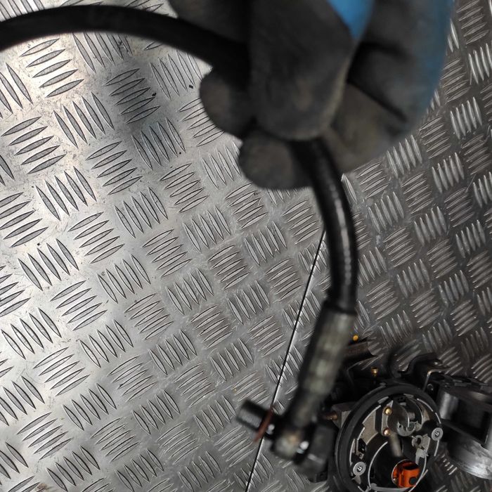 Przewód Wąz zasilania pompy Vacum  Opel corsa B 1,5 1,5 D TD