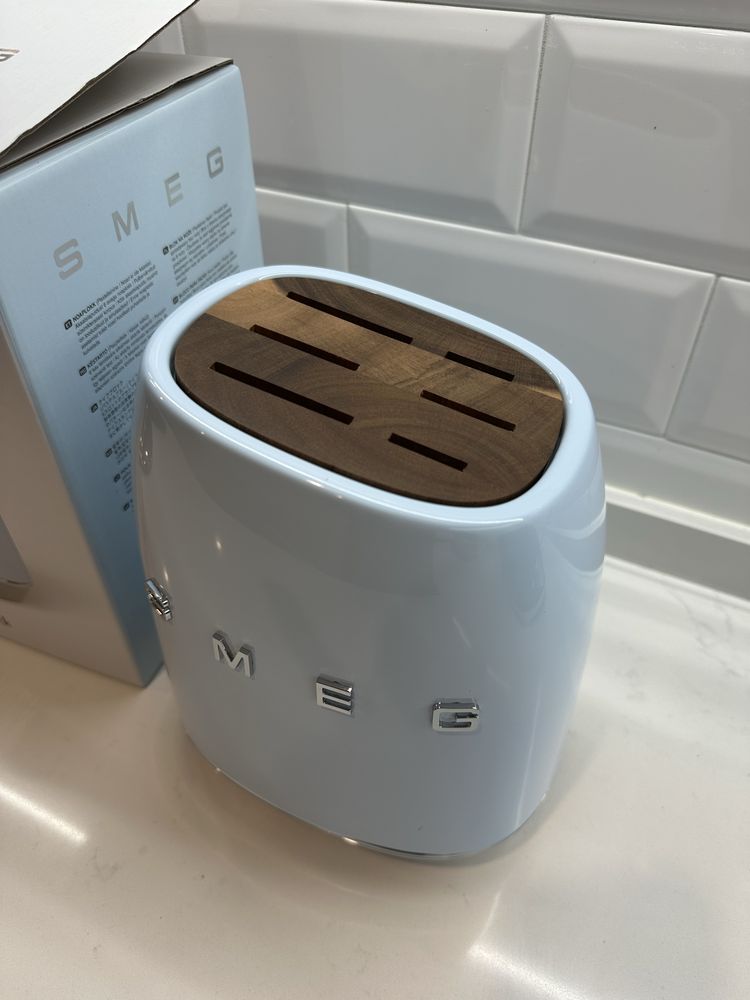 Bloco para facas SMEG NOVO