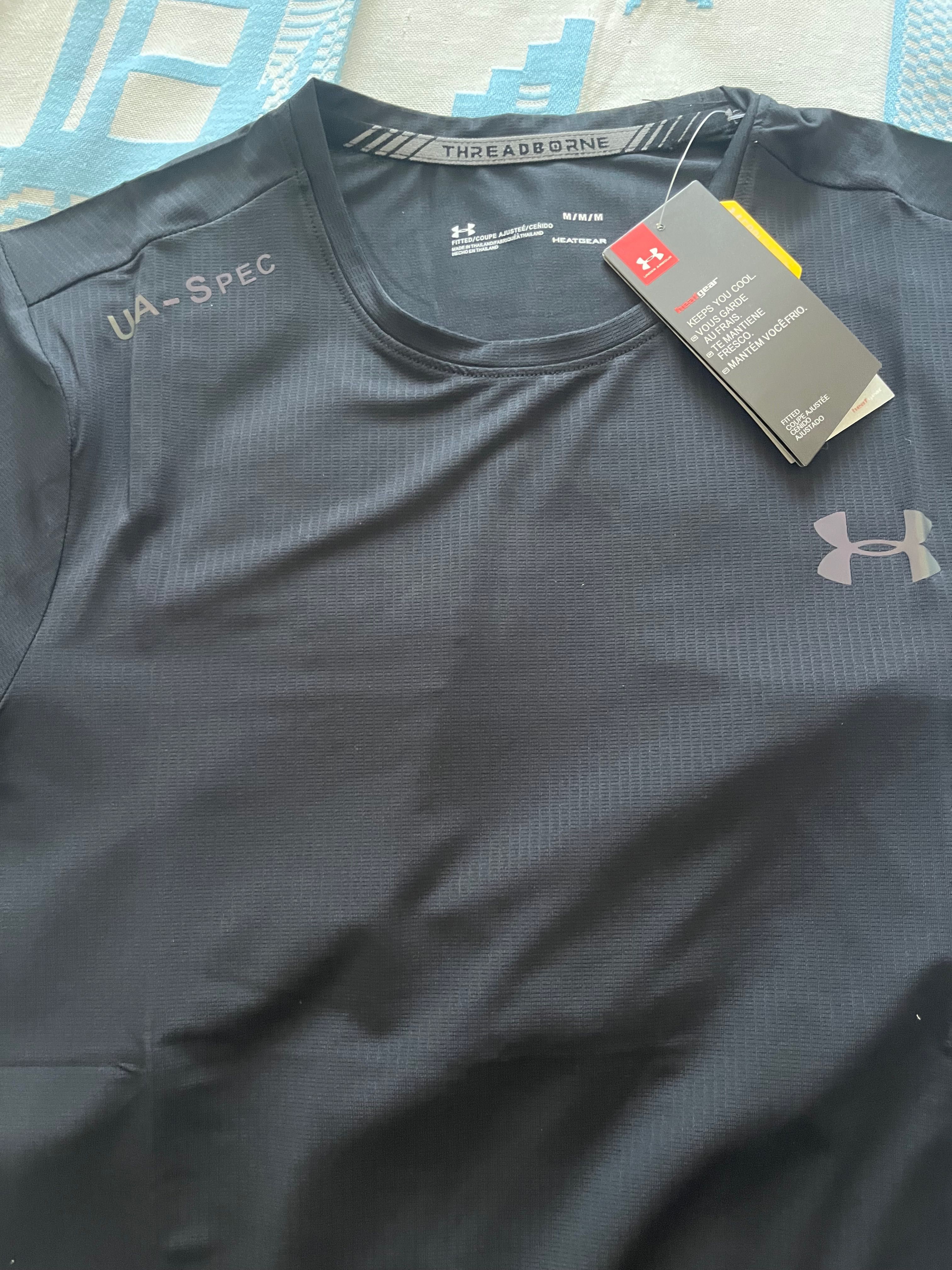 Conjunto Under Armour ( T-shirt e calção)