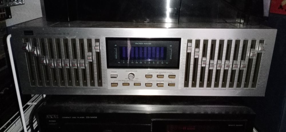 Графічний еквалайзер Sansui SE-8 срібний