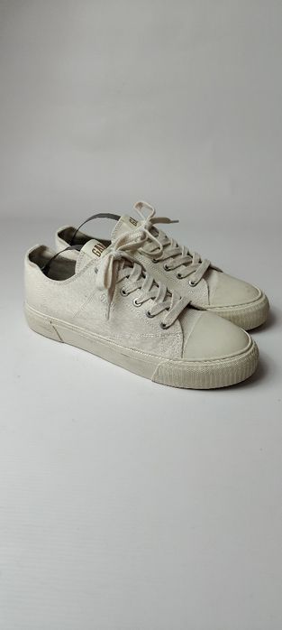 Buty sneakersy trampki damskie Gant Nautilana rozmiar 40 i 41 białe