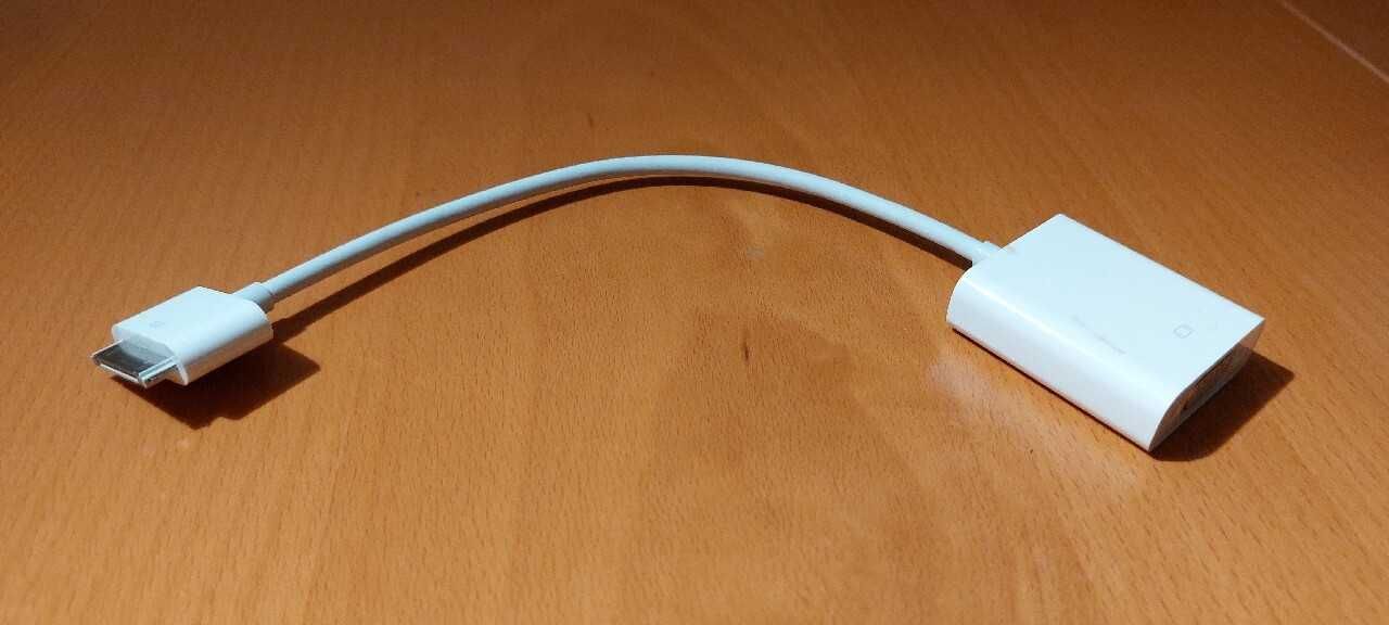 Oryginalna przejściówka Apple 30-PIN na VGA