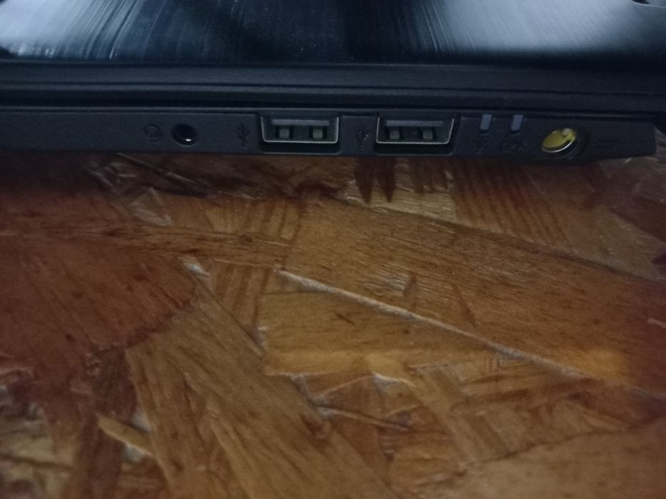 Acer aspire 3- ryzen 5 2500u