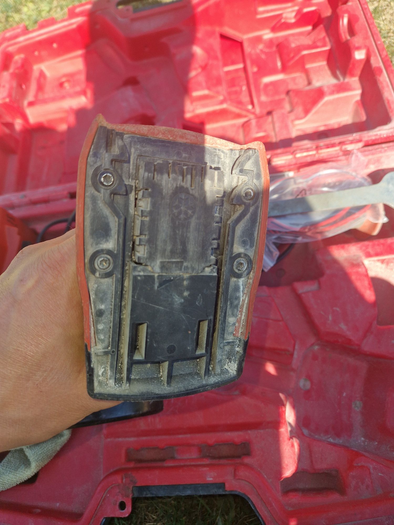 Hilti zestaw Młoto wiertarka TE-4 i szlifierka AG-125  A22