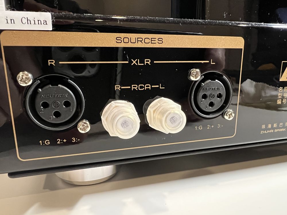 Cayin HA-3A - amplificador de válvulas para auscultadores