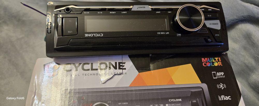 автомобильная магнитола Cyclone MP-1086 BA. Это бездисковый MP3-проигр