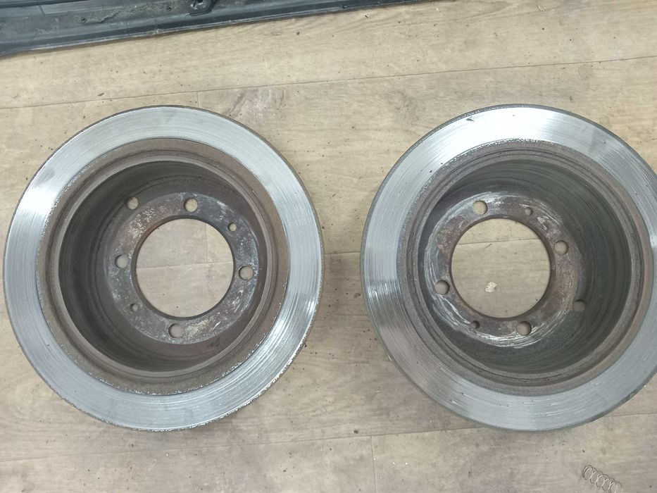 Задние тормозные диски Лансер 9 (4×114,3)