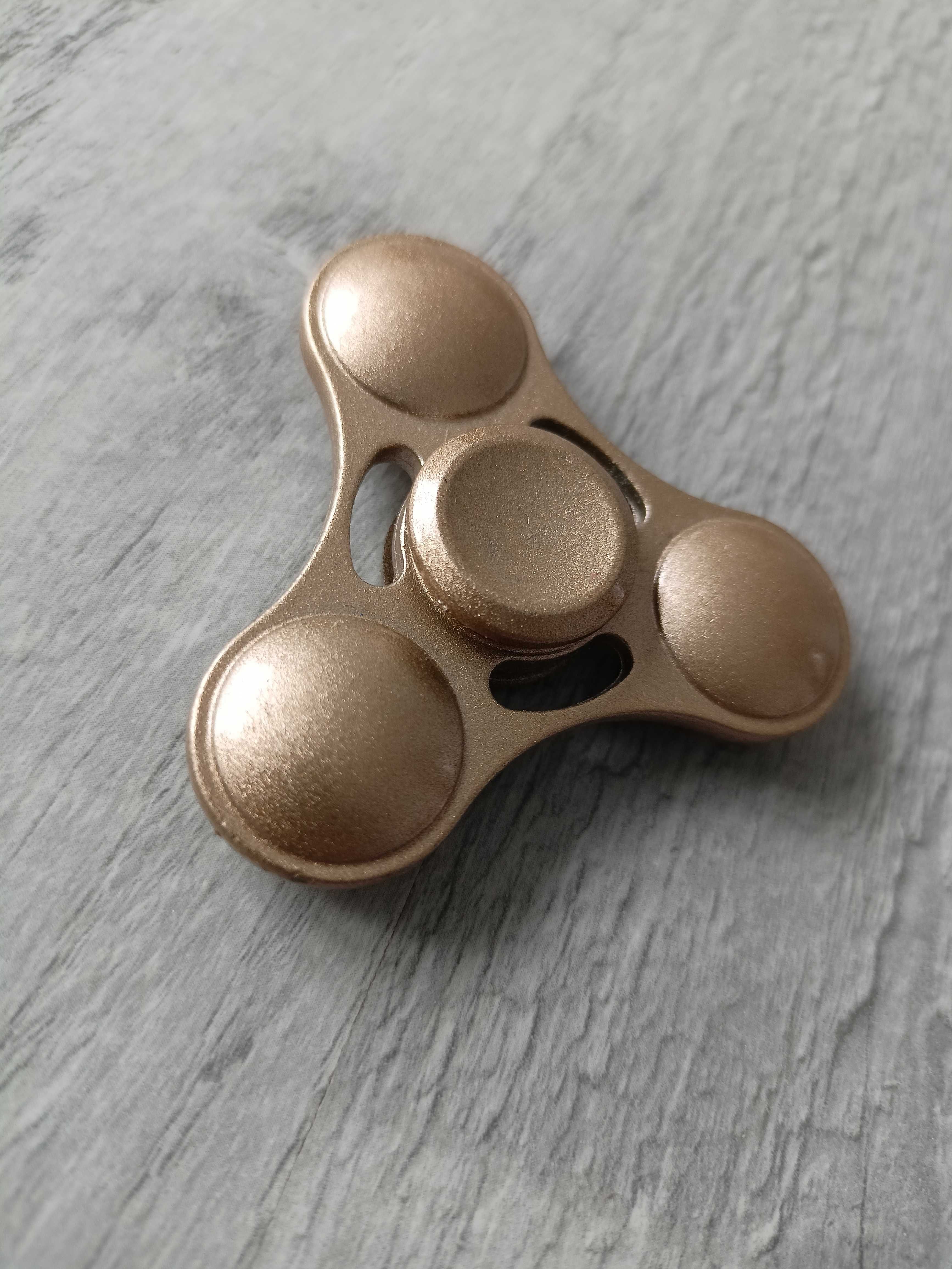 Fidget spinner zabawka