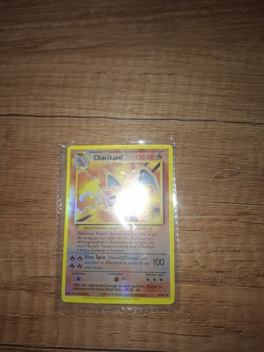 Karty pokemon na sprzedaż.