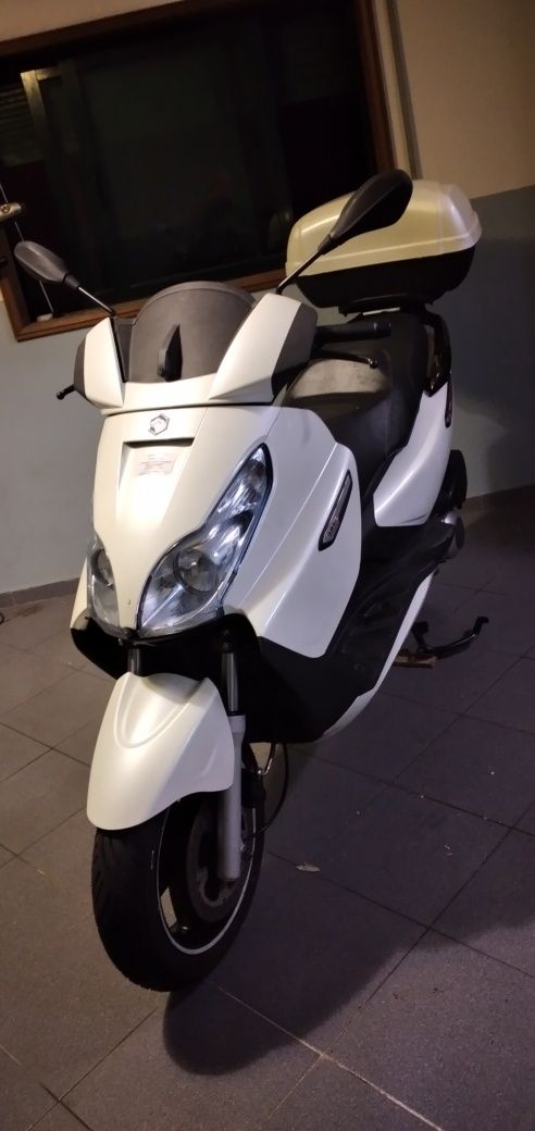 Scooter Piaggio 300cc X Evo 7 Motor a 100% Boa Mecânica de confiança .