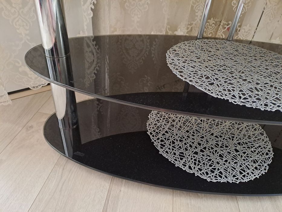 Тумба скляна,столик