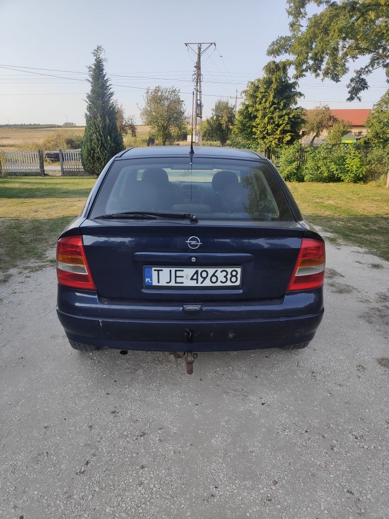 Astra 1.6 B+G Hak