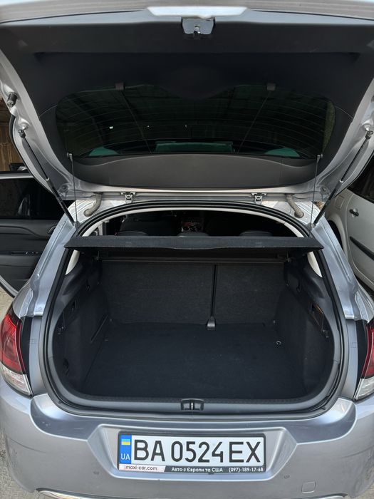 Автомобіль Citroen c4 2017 хетчбек/євро 6 автомат