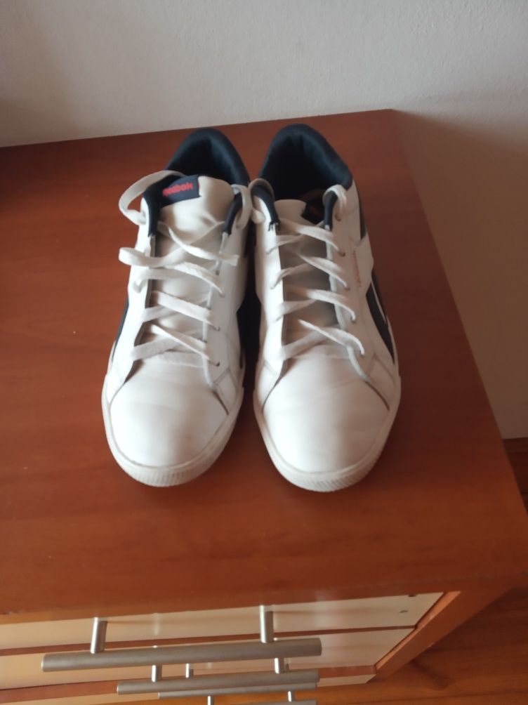 Buty  chłopięce Reebok  r. 38