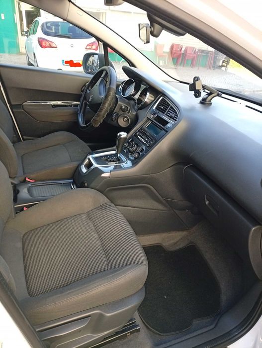 Vendo . Peugeot 5008