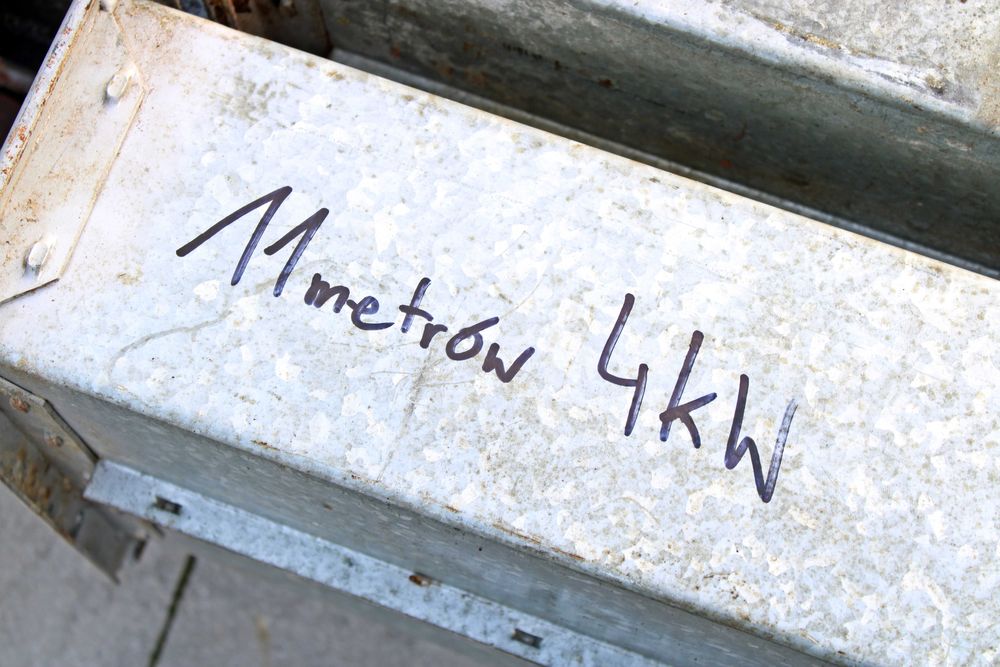 Podajnik kubełkowy PIONOWY 11m Podajnik OCYNK 20 t/h Żmijka