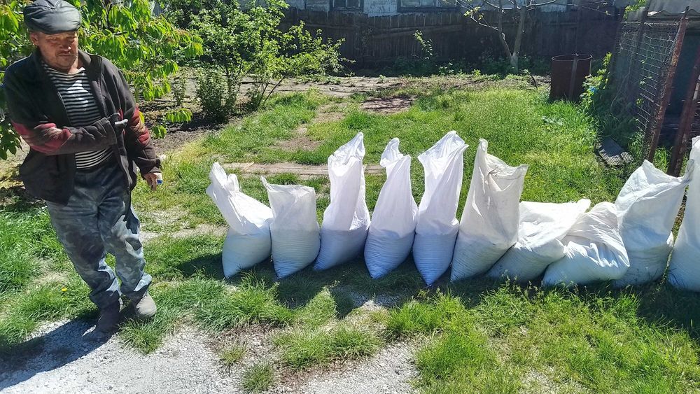 Продам в мешках подготовленный чернозем для удобрения почвы овощей