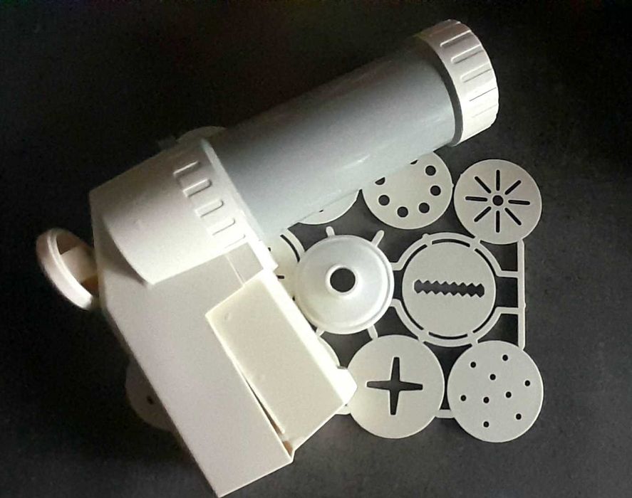 Strzykawka pistolet do ciastek i przyozdabiania kremami