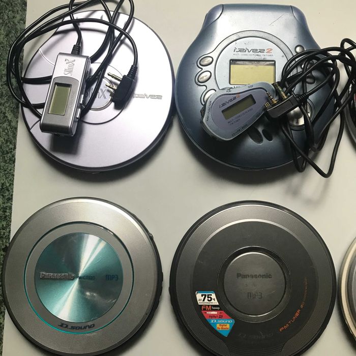 Плеєр Apple iPod shuffle 3-го покоління 2 Гб