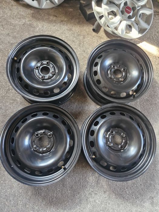 Felgi stalowe 15"  Fiat Panda + kołpaki