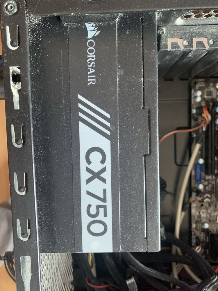 Komputer stacjonarny i7 4th gen. 16GB RAM ( NVIDIA GeForce GT 630 )