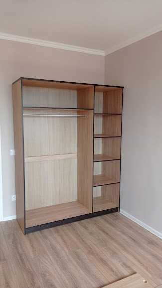 Шафа ТРИДВЕРНА, Нова шафа з дзеркалом, Шафа з полицями та вішаками