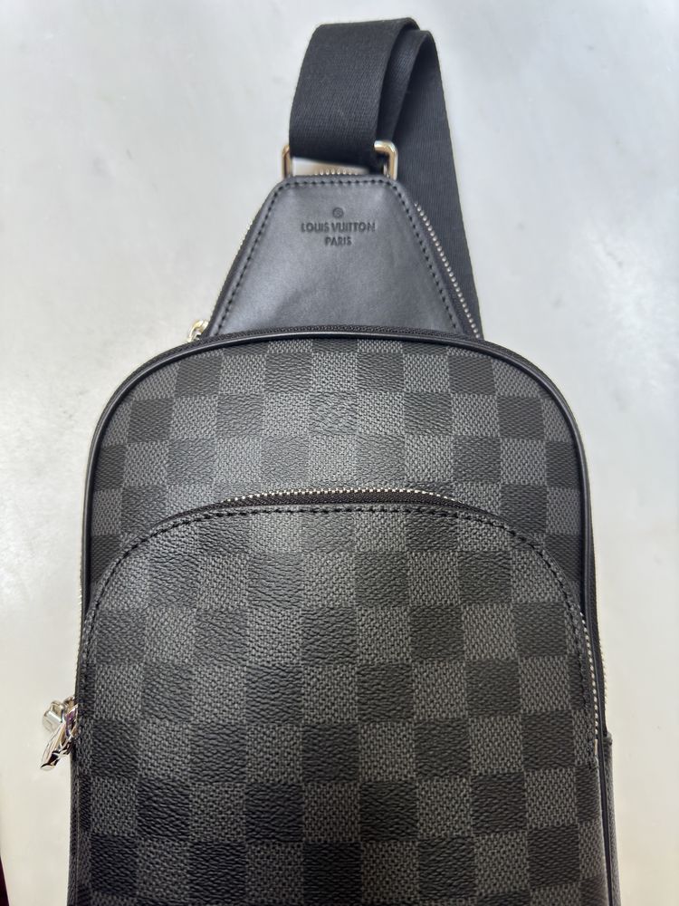 Мужская оригинальная сумка Louis Vuitton Avenue Slingbag NM