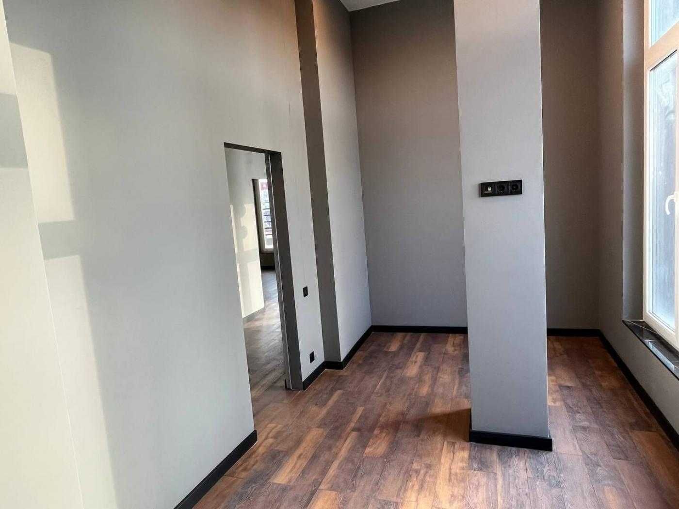 В продаже 2 комнатная квартира с Террасой 36 КВ м в Аркадии.10076