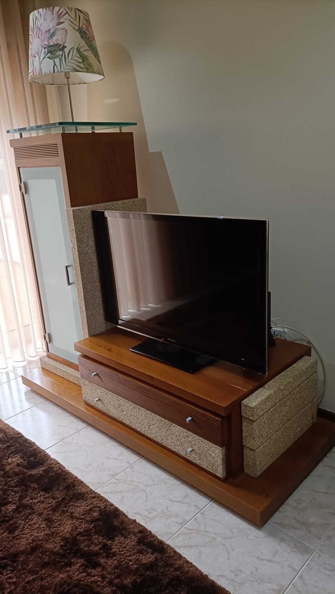 Móvel de Sala com Mesa