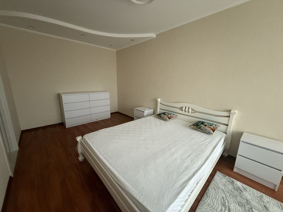 Оренда 2 кімнатної квартири на Поділлі .