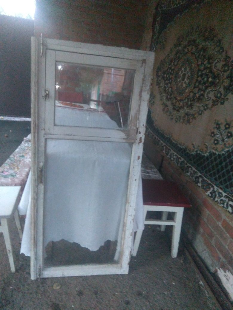 Рама оконная стеклянная