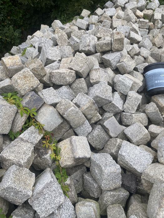 Kostka granitowa starobruk duza poniemiecka