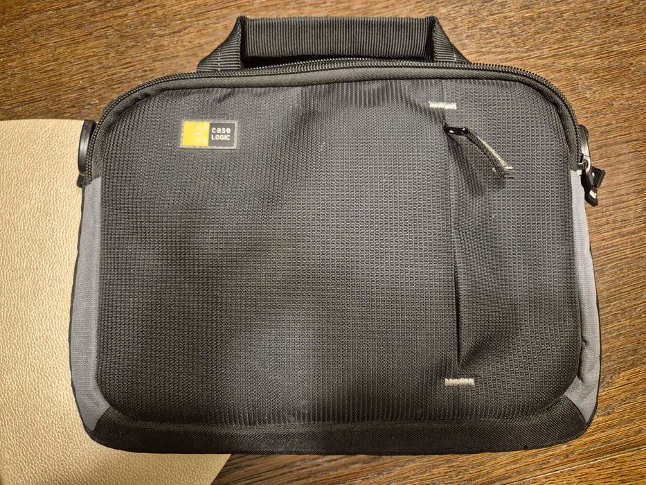 Asus eee pc laptop maly sprawny torba 2GB RAM