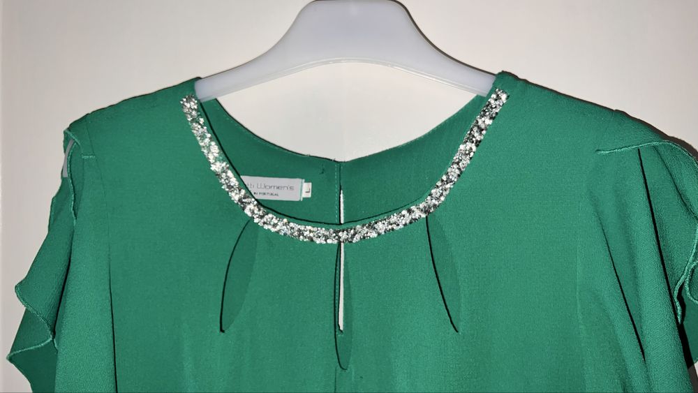 Vestido verde senhora