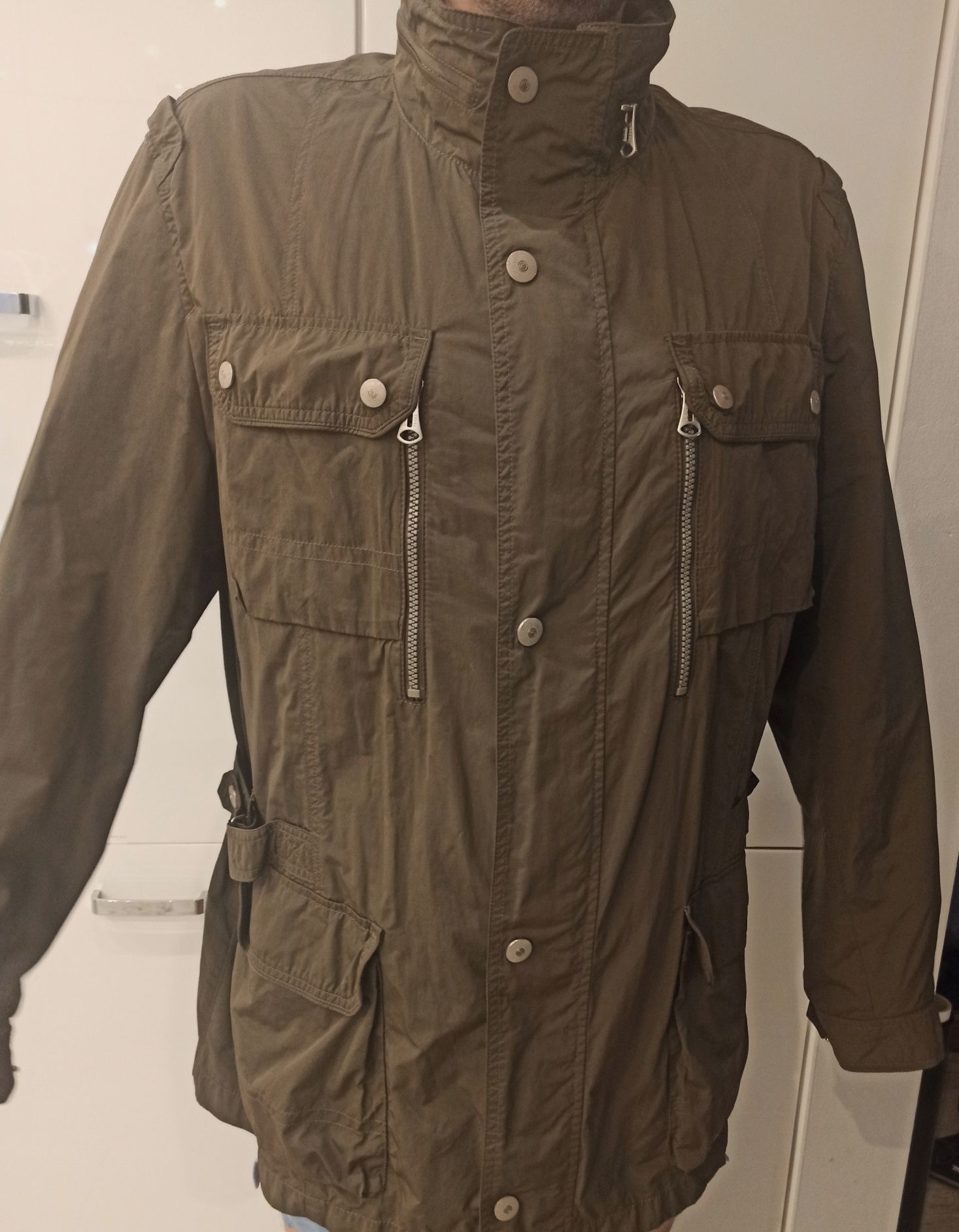 Bugatti oryginalna kurtka męska ,lekka,rozmiar 54(XL)