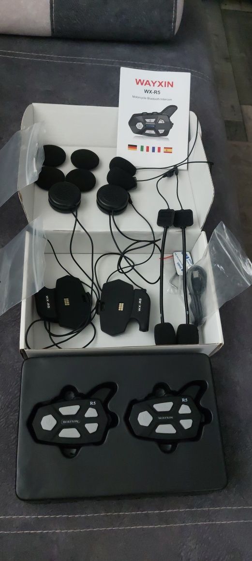 Sprzedam prawie nowy Intercom motocyklowy Wayxin R5