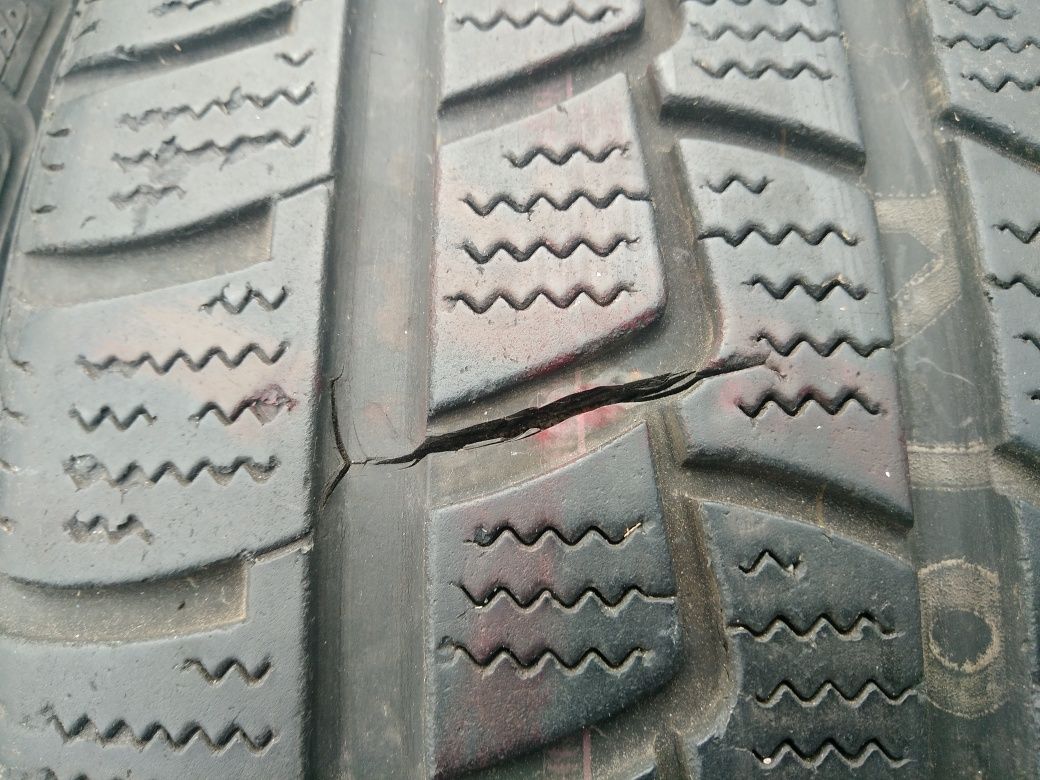 Пара зима 215/60 R16 NEXEN WINGUARD SnowG