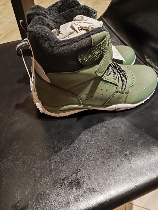 Buty ocieplane, za kostkę Reserved 35