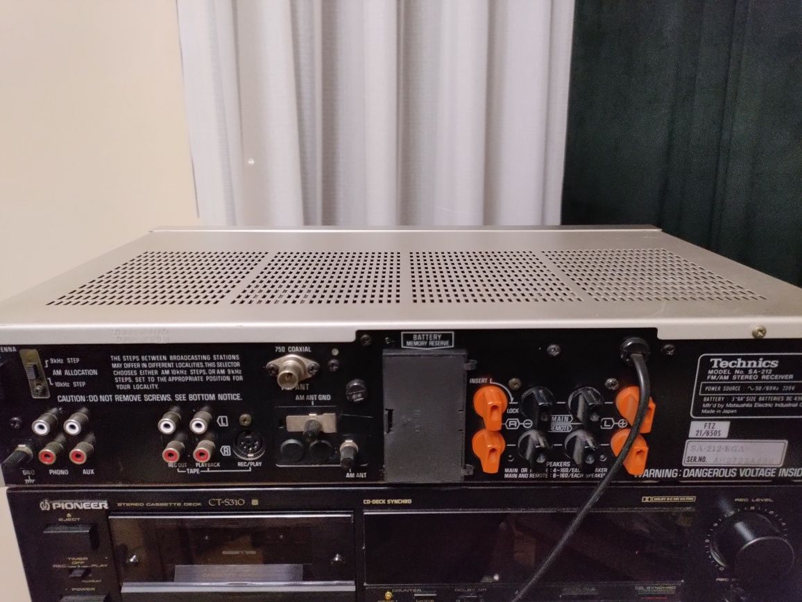 Technics SA 212 amplituner