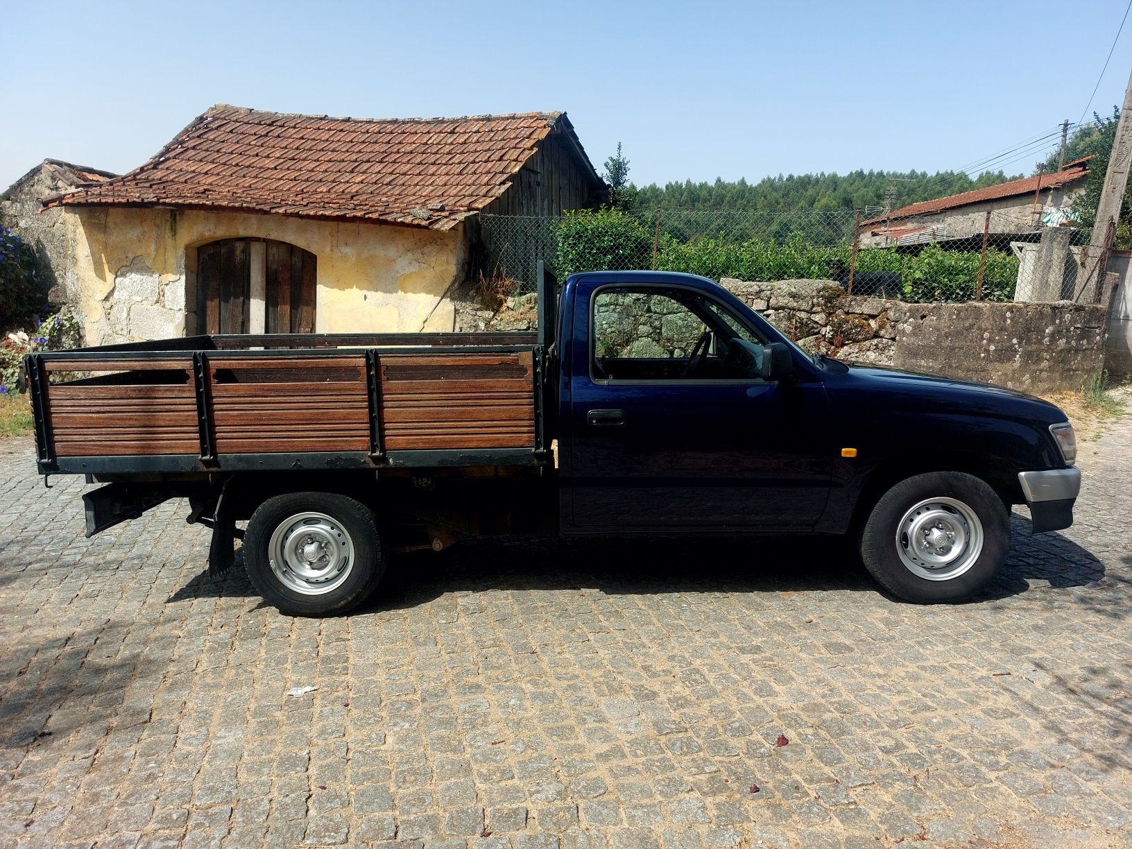 Toyota Hilux 2.4D